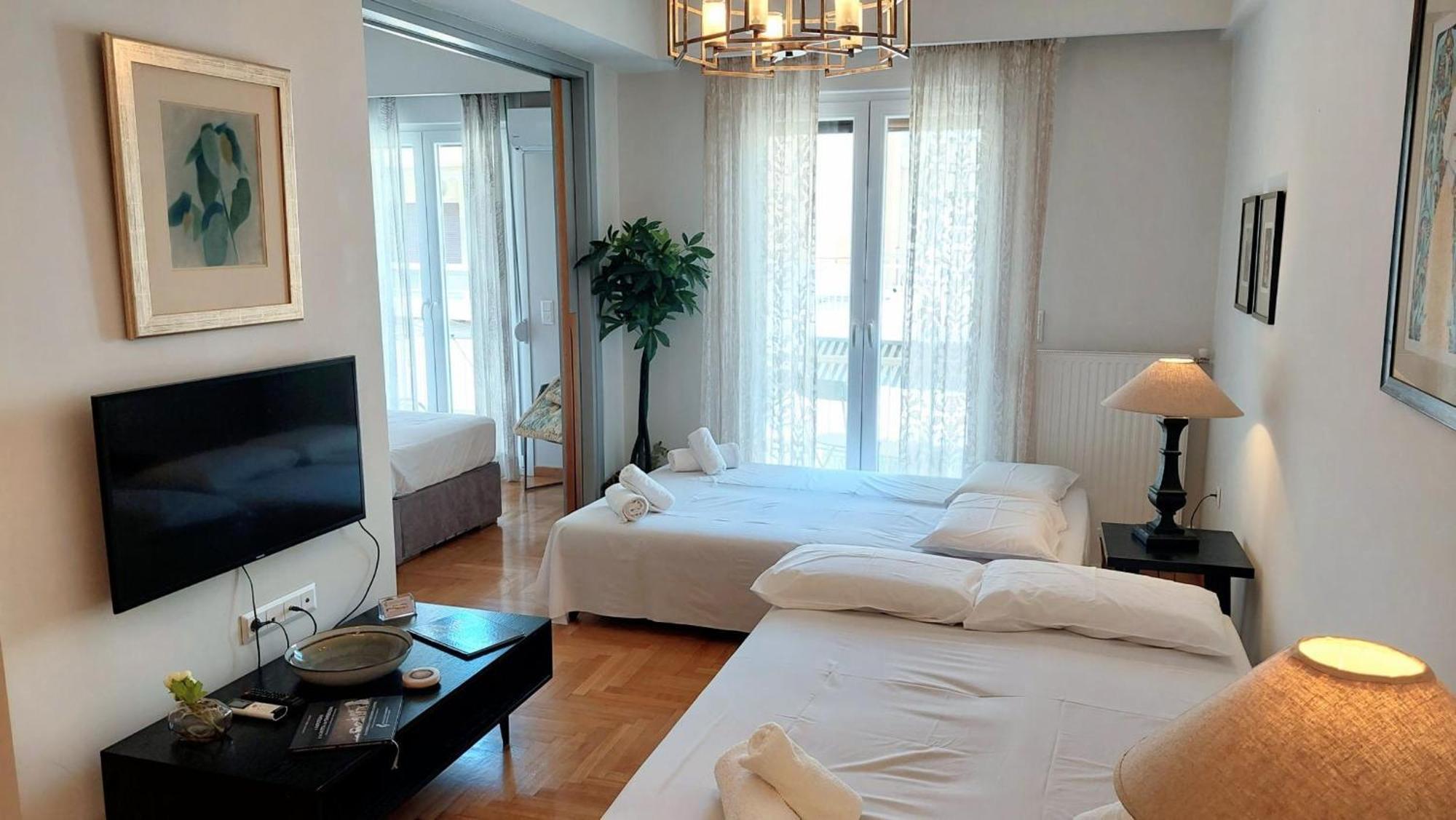 Elegant Apartment In Acropolis Афины Экстерьер фото