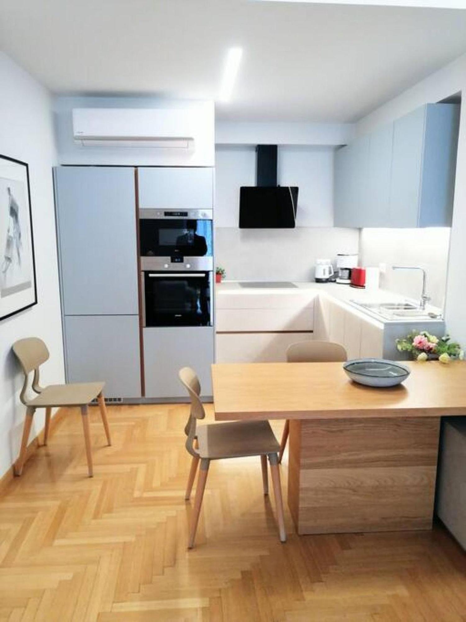Elegant Apartment In Acropolis Афины Экстерьер фото